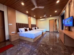 Royal park hotel & Swimming pool