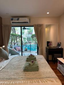 Pool Access Beachfront Studio