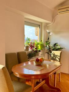 City Center Apartment - Work & Stay