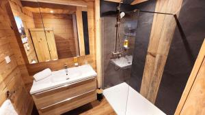 Gite panoramique et Spa de Liézey Les Jonquilles