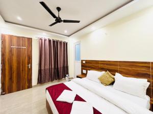 Hotel Hitam Rishikesh 2Min Walk to Parmarth Niketan Aashram ,Vanprastha Aashram