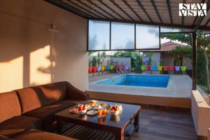 StayVista at Hillside Harmony Pvt Pool & Free Breakfast