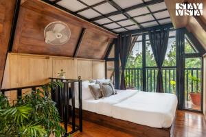 StayVista at Hillside Harmony Pvt Pool & Free Breakfast