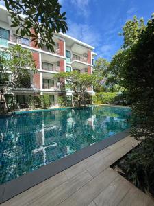 Pool Access Beachfront Studio