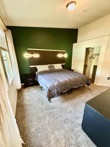2BD 2BA with spacious Loft Suite and 3rd bed Near Downtown and Hospitals