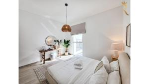 Trendy 1BR Yas Island - Urban Stylish Escape