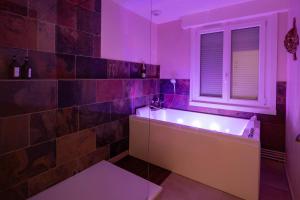 LEscapade Secrète balnéo - sauna - love room