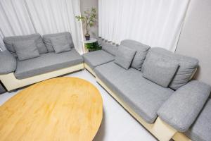 Roppongi 3min Walk, Shinjuku 10min,Shibuya 15min, Tokyo Tower 58sqm for 6