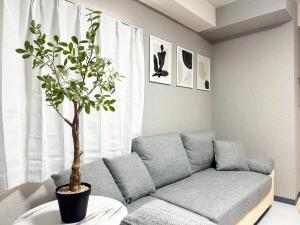 Roppongi 3min Walk, Shinjuku 10min,Shibuya 15min, Tokyo Tower 58sqm for 6