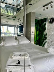 JOIA PARIS - MOISANT