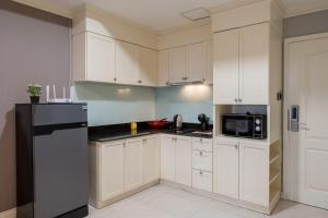 High-Floor City View Near SIAM