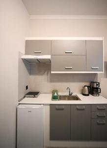 Family Central Retreat by Zeus Suites