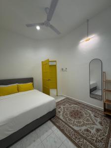 Roomah Kuning