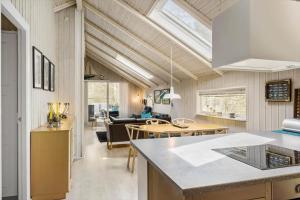 1480-Aakirkeby-Fyrreskoven-1