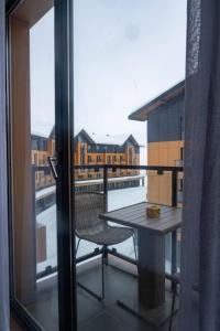 COZY APARTMENTS, Four Seasons, F4