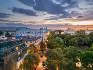 Crystal Palace Boutique Hotel