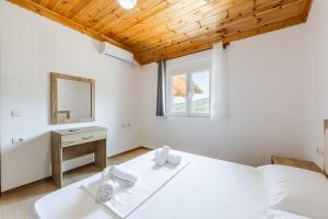 Hillside Apartment Gjirokastër 2