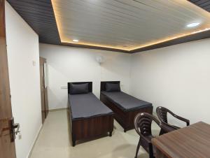 FabHotel Yatri Inn