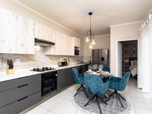 Reece Luxury Midrand Suite