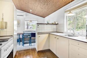 1411-Aakirkeby-Strandlokken-2