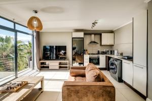 Belina - Quayside Canal Front