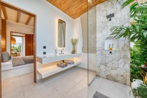 New! Tropical Stylish 2BR Villa near Canggu