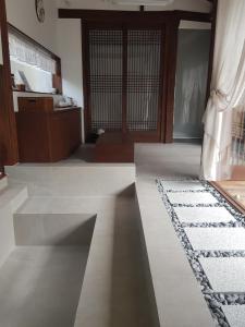 Andong Hanok Stay Hue