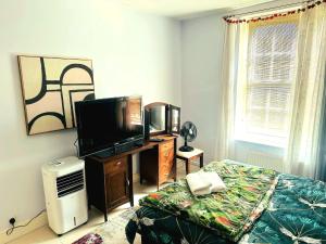 Lovely Elegant Fully Equipped Apartments in Westminster W2, W9, NW8 by Ricky & Giustina - Perfect for longer stays!