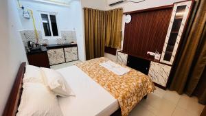 Aesthetic Studio near Chettinadu Hospital