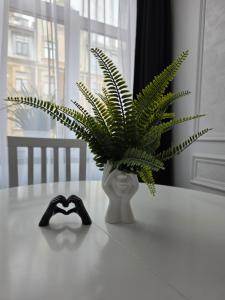 The Oasis - Retro Modern Vogue