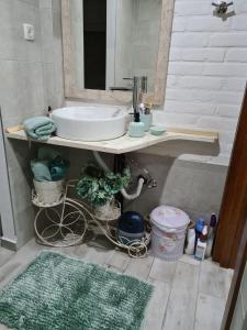 Cheerful three bedroms house with free parking