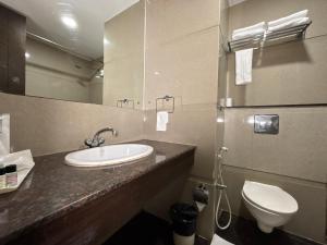 Hotel Crimson Palace