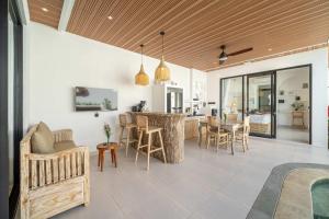 New 2BR Villa Private Pool in Uluwatu - V1