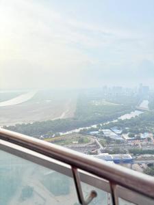 Wanderlust stays supernova