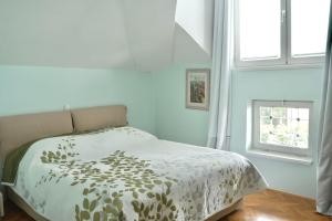 Penthouse And Piano Nobile PRKG WiFi Garden Near Beach Away From Roads