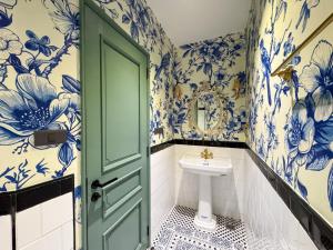 Nara Poshtel Sathorn