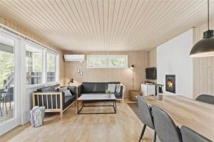 1583-Aakirkeby-Poserekrogen-8