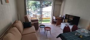 T2 clim piscine tout équipé au calme