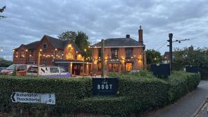 The Boot Inn