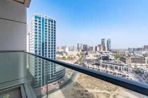 White Sage Modern Studio in JVC with Balcony and City Views