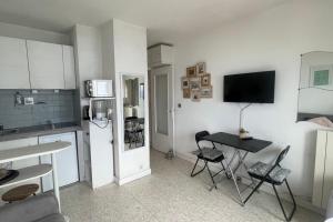 Stunning sea view and comfort close to the beach