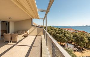 2 Bedroom Gorgeous Apartment In Kozino