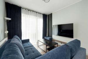Stylish Apartment for 6 with Balcony Near The Main Square by Noclegi Renters