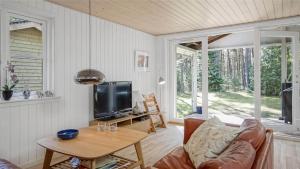 1462-Aakirkeby-Fyrreskoven-40