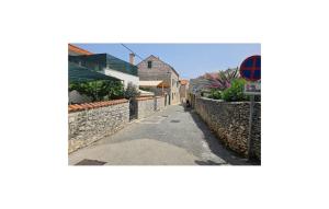 Amazing Apartment In Supetar