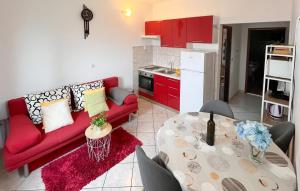 Amazing Apartment In Supetar