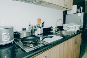 Budget staycation near moa