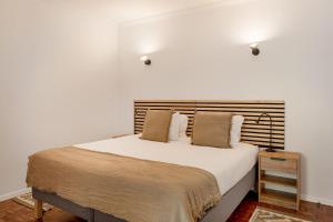 Estoril Beach - Your Family Escape