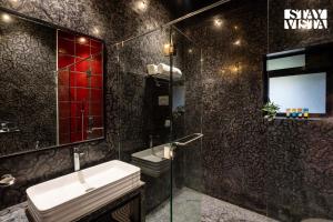 StayVista at Isolaire - Aamby Valley with Bonfire, Infinity Pool