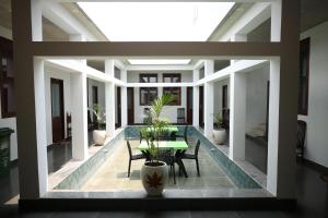 Nirvana Guest House